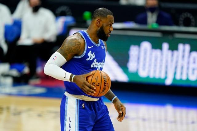 弗格31分辽宁胜四川 西尔扎提15分新疆胜同曦