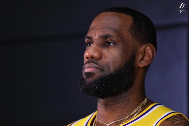 杜兰特31分太阳胜爵士3连胜 魔术送马刺6连败